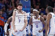 开云体育官网-NBA总决赛险象环生，胜负悬念备受关注