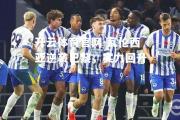 开云体育官网-瓦伦西亚逆袭巴黎，实力回升
